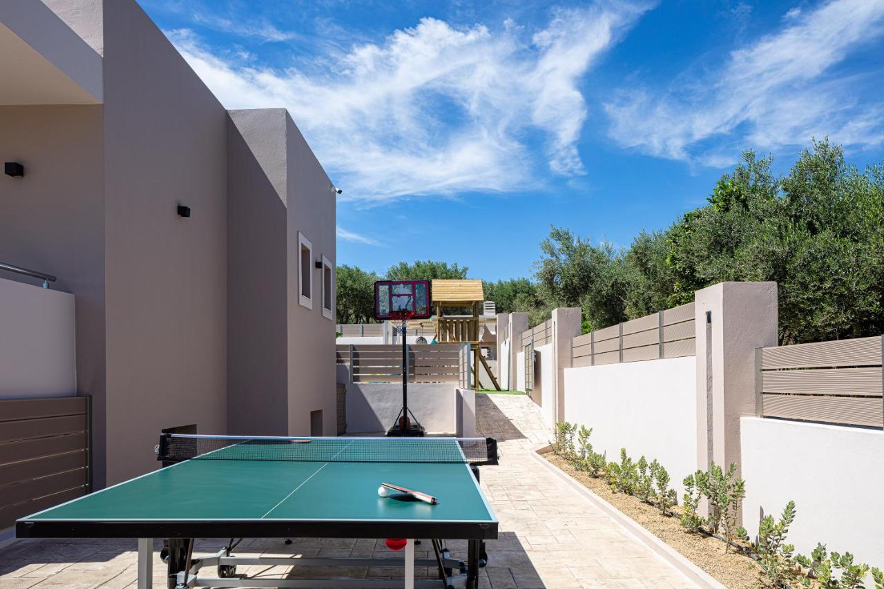 Koin Villa Sunset, With Heated Pool & Whirlpool, By Thinkvilla Perama  外观 照片